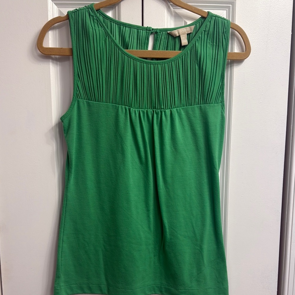 Green Sleeveless Top